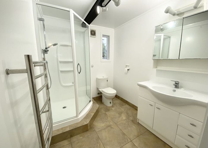  at 1/10 Anakiwa Place, Milford, North Shore City, Auckland