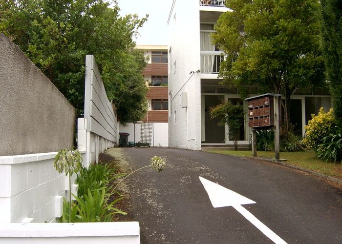  at 9/37 Edenvale Cres, Mount Eden, Auckland City, Auckland