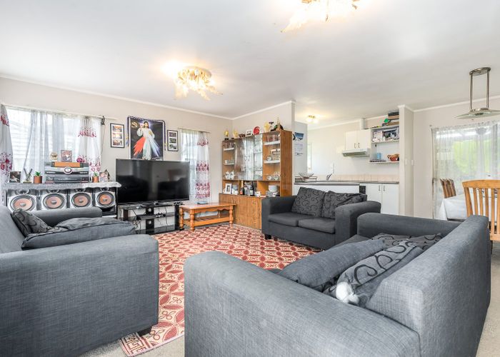  at 2/29 Earlsworth Road, Mangere East, Manukau City, Auckland