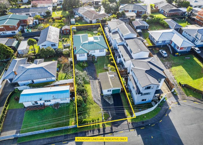  at 14 Adriatic Avenue, Henderson, Waitakere City, Auckland