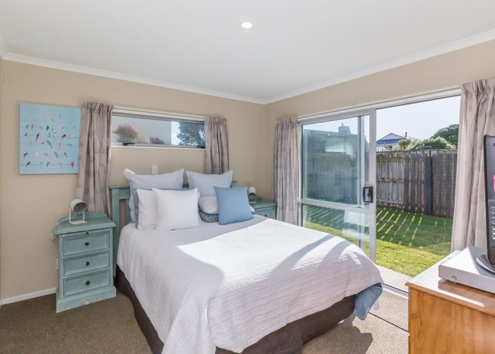  at 21 Rua Avenue, Waitarere Beach, Levin