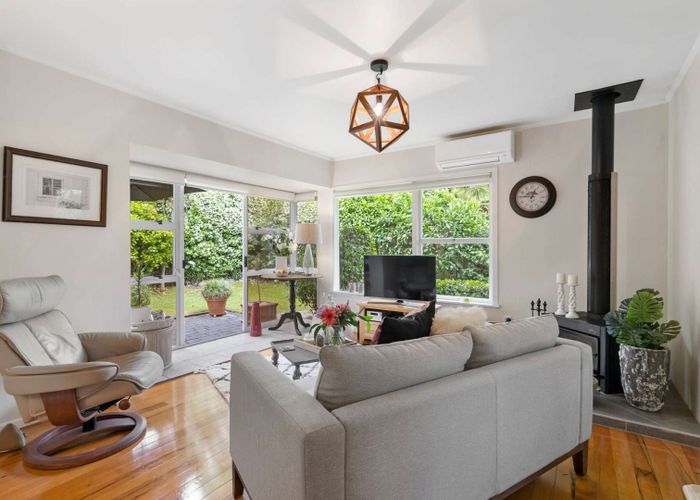  at 1/20 St Peters Street, Northcote, North Shore City, Auckland