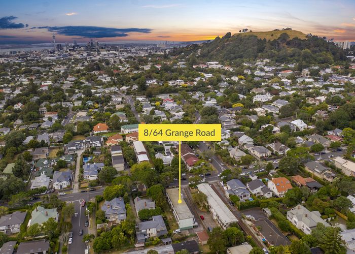  at 8/64 Grange Road, Mount Eden, Auckland