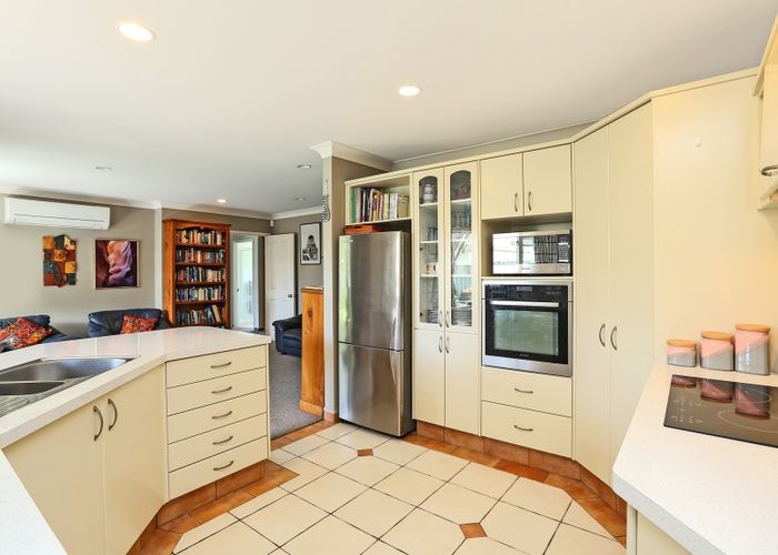  at 77 Kensington Drive, Taradale, Napier
