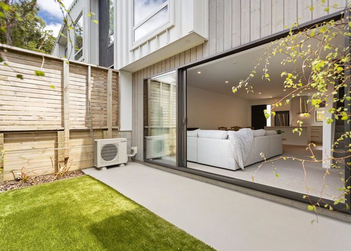  at 10/50 Friend Street, Karori, Wellington, Wellington