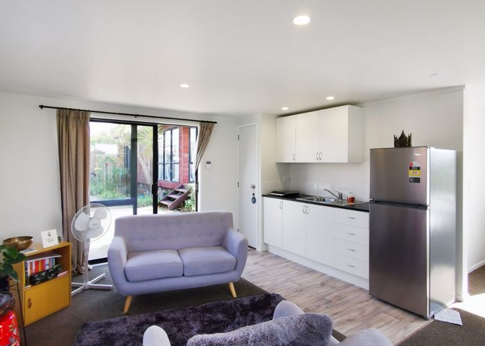  at 15 Heathridge Place, Burswood, Auckland