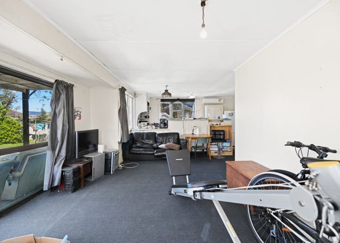  at 10 Holland Road, Fairfield, Hamilton, Waikato