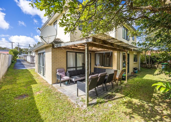  at 106A Rathgar Road, Henderson, Auckland