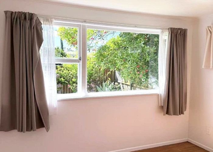  at 114 Lancaster Road, Beach Haven, North Shore City, Auckland