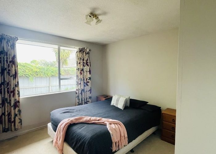  at 2/92 Sturrocks Road, Casebrook, Christchurch