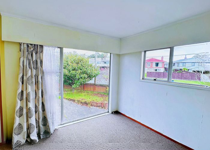  at 54 Colwill Road, Massey, Auckland
