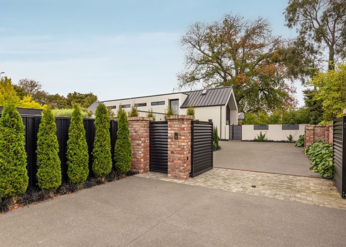  at 16B Daresbury Lane, Fendalton, Christchurch City, Canterbury