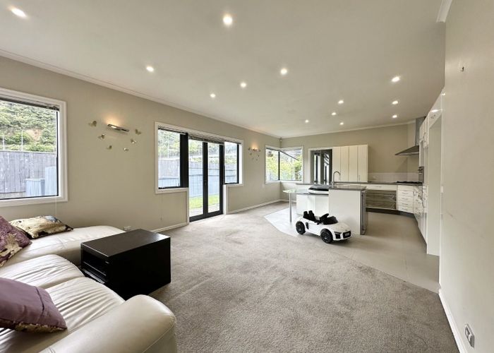  at 11 Cottle Heath Close, Manor Park, Lower Hutt