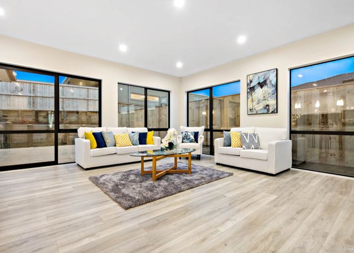  at 8 Cooladawson drive, Flat Bush, Auckland
