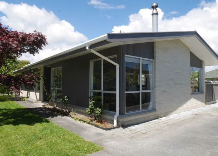  at 39 Andrew Street, Waikanae