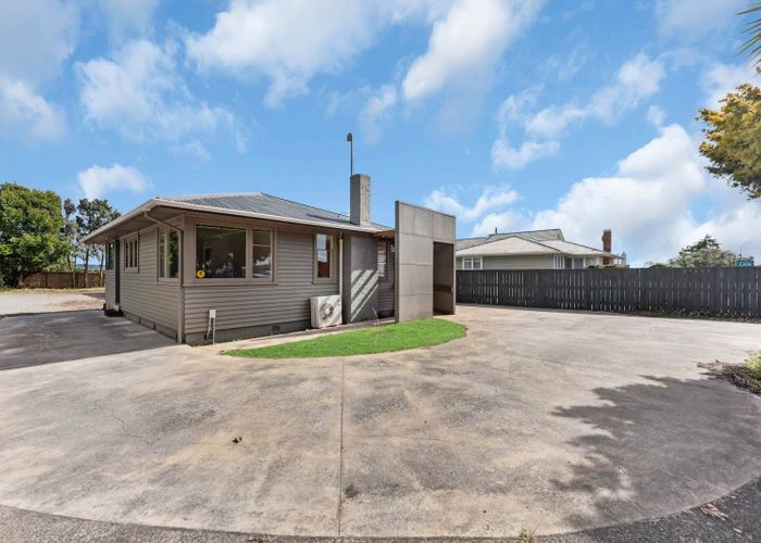  at 104 Lincoln Road, Henderson, Waitakere City, Auckland
