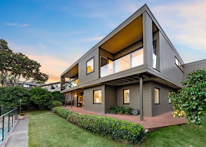  at 47 Sylvan Park Avenue, Milford, North Shore City, Auckland