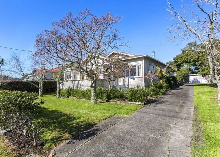  at 50 Beresford Street, Bayswater, Auckland