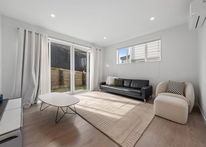  at 30D Becroft Drive, Forrest Hill, North Shore City, Auckland