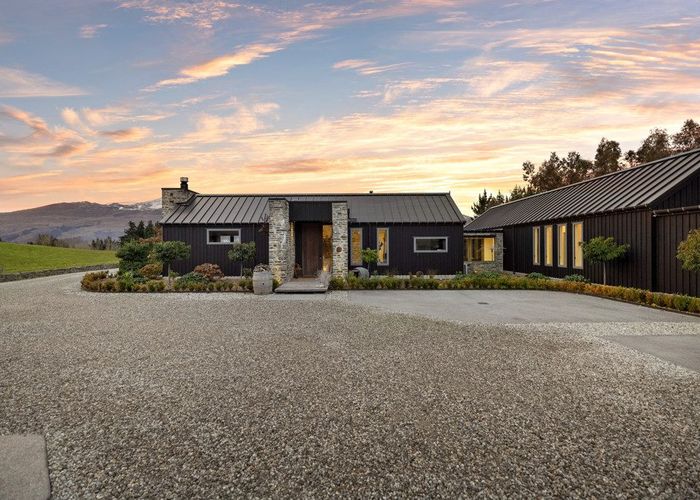 For sale 142 Slopehill Road, Dalefield, QueenstownLakes, Otago