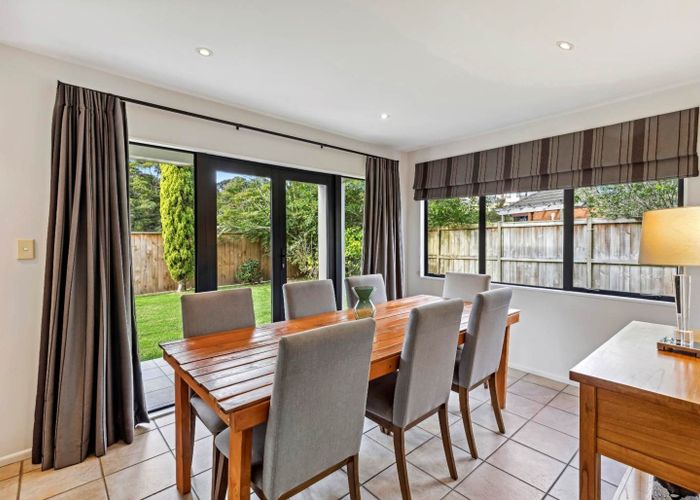  at 6 Widdison Place, Albany, Auckland