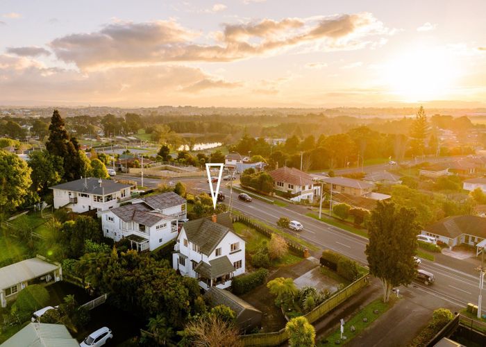  at 69 Forest Lake Road, Forest Lake, Hamilton, Waikato