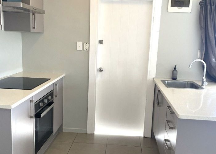  at 2/117 Aranui Road, Mount Wellington, Auckland City, Auckland