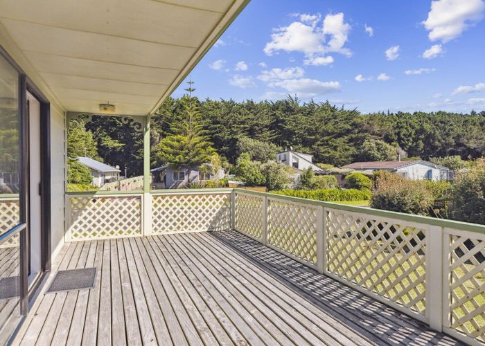  at 12 Hydrabad Drive, Waitarere Beach, Levin