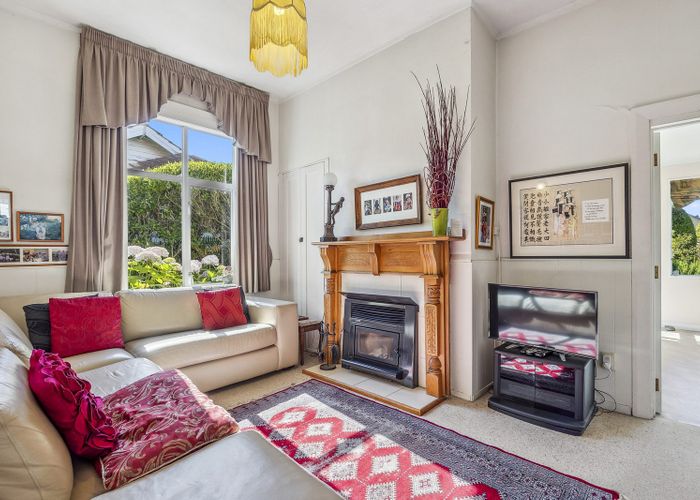 at 14 Auld Street, Saint Kilda, Dunedin