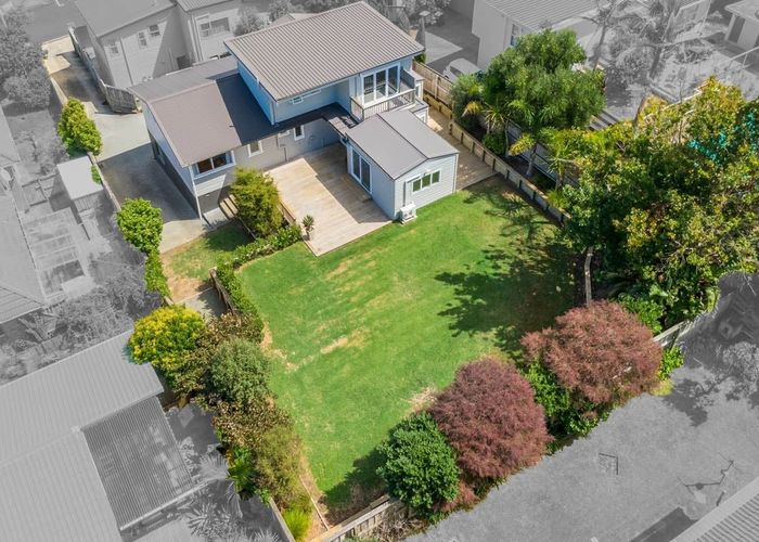  at 1/15 Belmont Terrace, Milford, North Shore City, Auckland