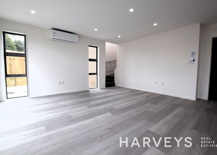  at 62B Royal Road, Massey, Waitakere City, Auckland