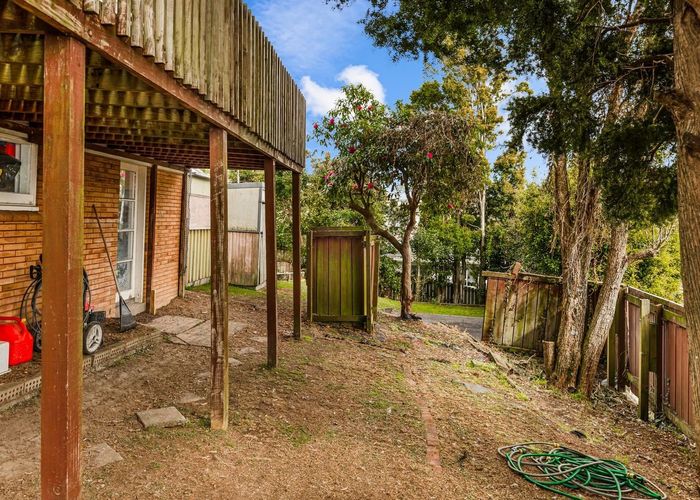  at 18 Lilburn Crescent, Massey, Auckland
