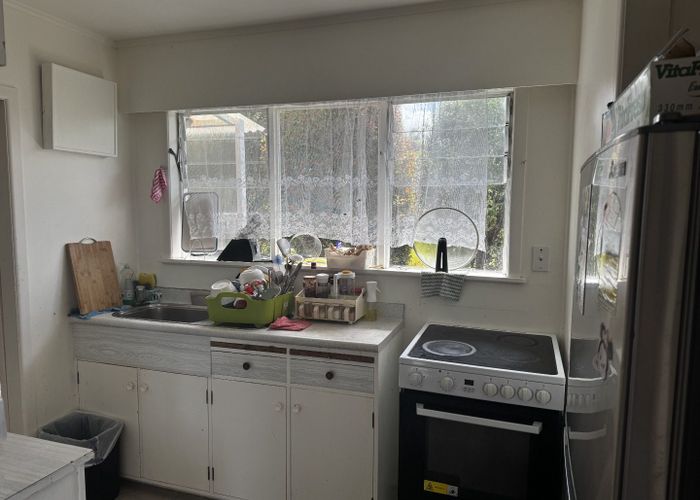  at 15A Bevyn St, Castor Bay, North Shore City, Auckland