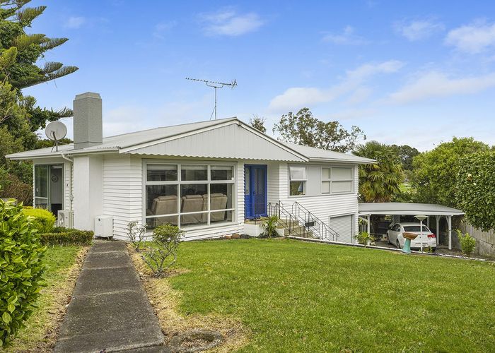  at 1 Kingsway Crescent, Forest Lake, Hamilton, Waikato