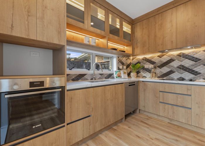  at Lot 1/20 Barrie Avenue, Papatoetoe, Manukau City, Auckland