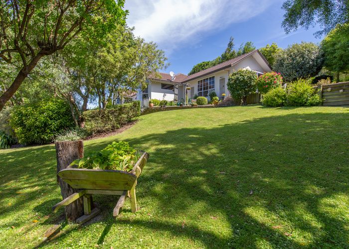  at 6 Lachie Griffen Rise, Governors Bay