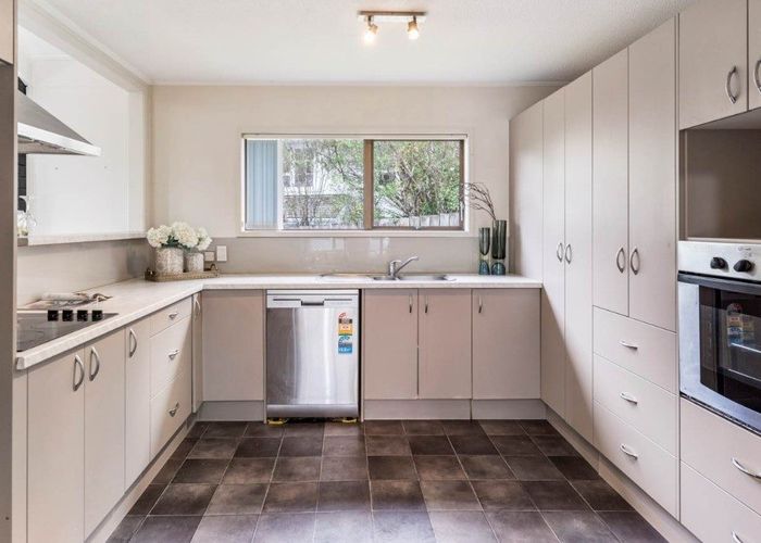  at 2 Garfield Road, Helensville, Rodney, Auckland