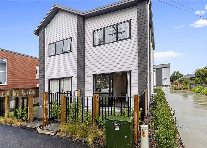  at 1/17 Lyon Street , Frankton, Hamilton, Waikato
