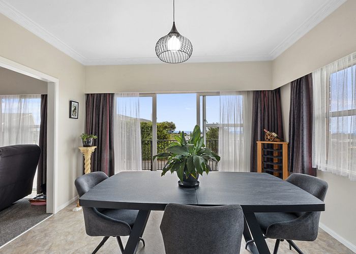  at 8 Hillcrest Street, Glen Avon, New Plymouth, Taranaki