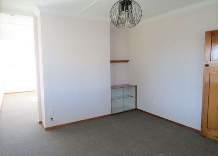  at 35 Breakwater Road, Moturoa, New Plymouth