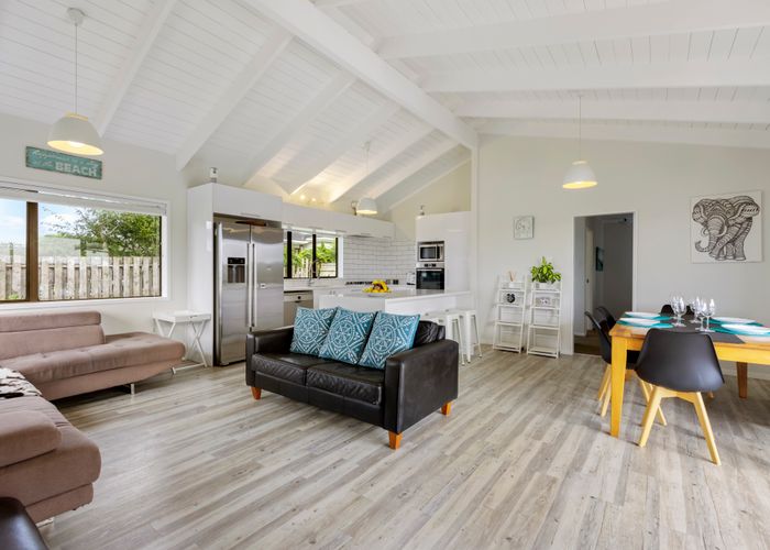  at 25 Bay Vista Drive, Red Beach, Red Beach