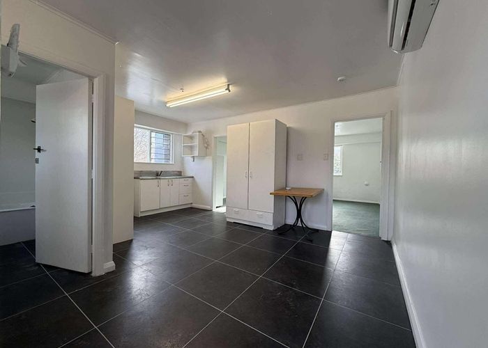  at 1/212 Fergusson Drive, Heretaunga, Upper Hutt, Wellington