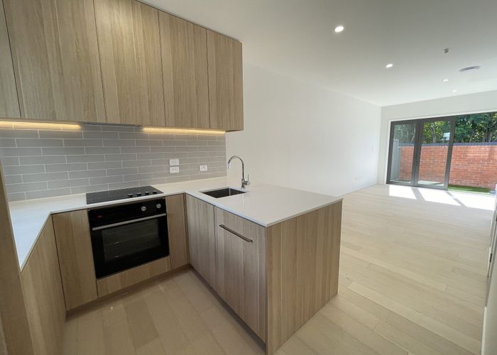  at 83/124 Taylors Road, Mount Albert, Auckland