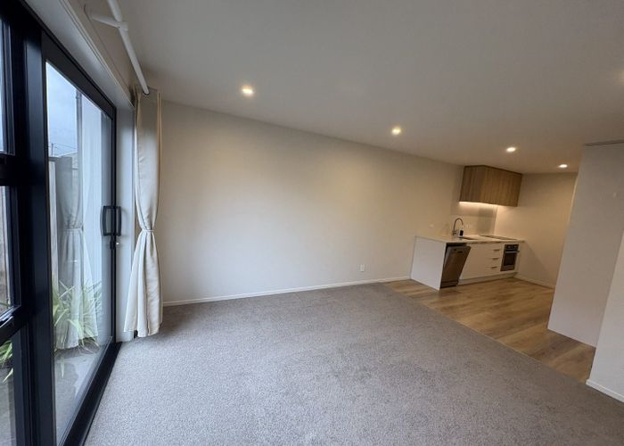  at 4/37 Sladden Street, Naenae, Lower Hutt, Wellington