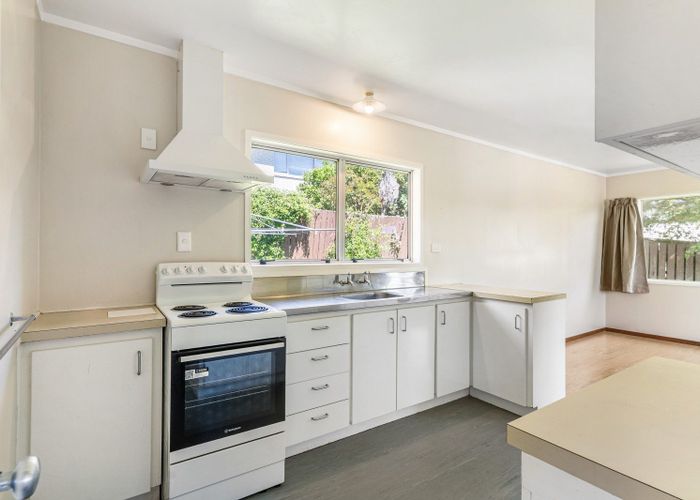  at 8A Corunna Road, Milford, North Shore City, Auckland