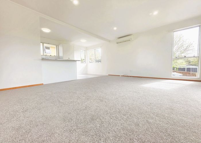 at 7 Garton Drive, Massey, Waitakere City, Auckland