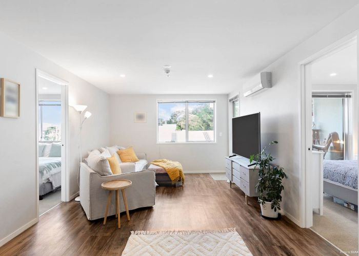  at 209/25 Bute Road, Browns Bay, North Shore City, Auckland