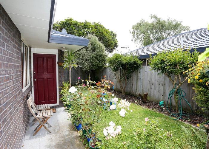  at 2/15 Lyndon Street, Riccarton, Christchurch City, Canterbury