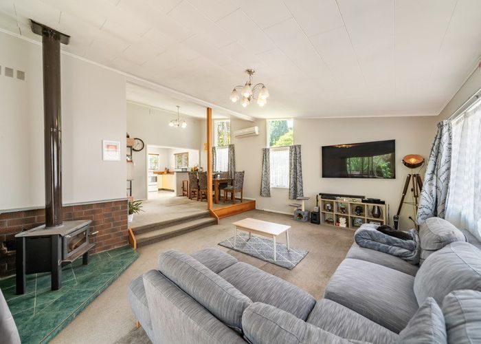  at 3 Fendalton Crescent, Pinehaven, Upper Hutt