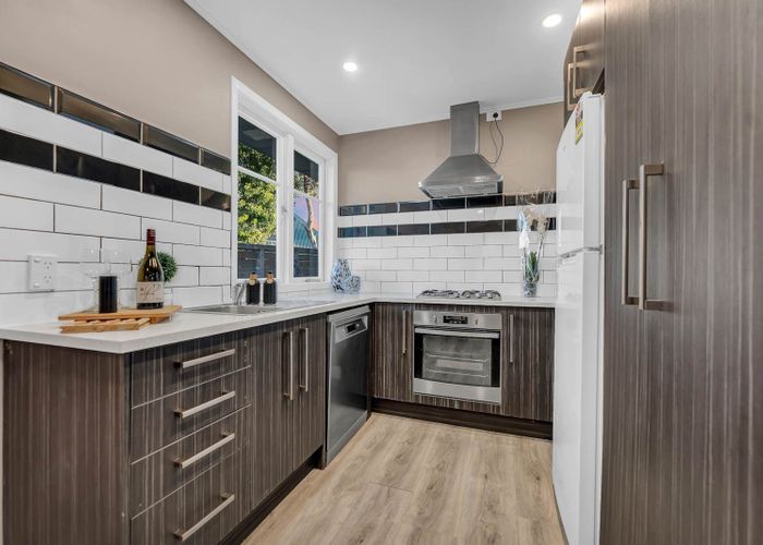  at 34 Edwards Avenue, Henderson, Waitakere City, Auckland